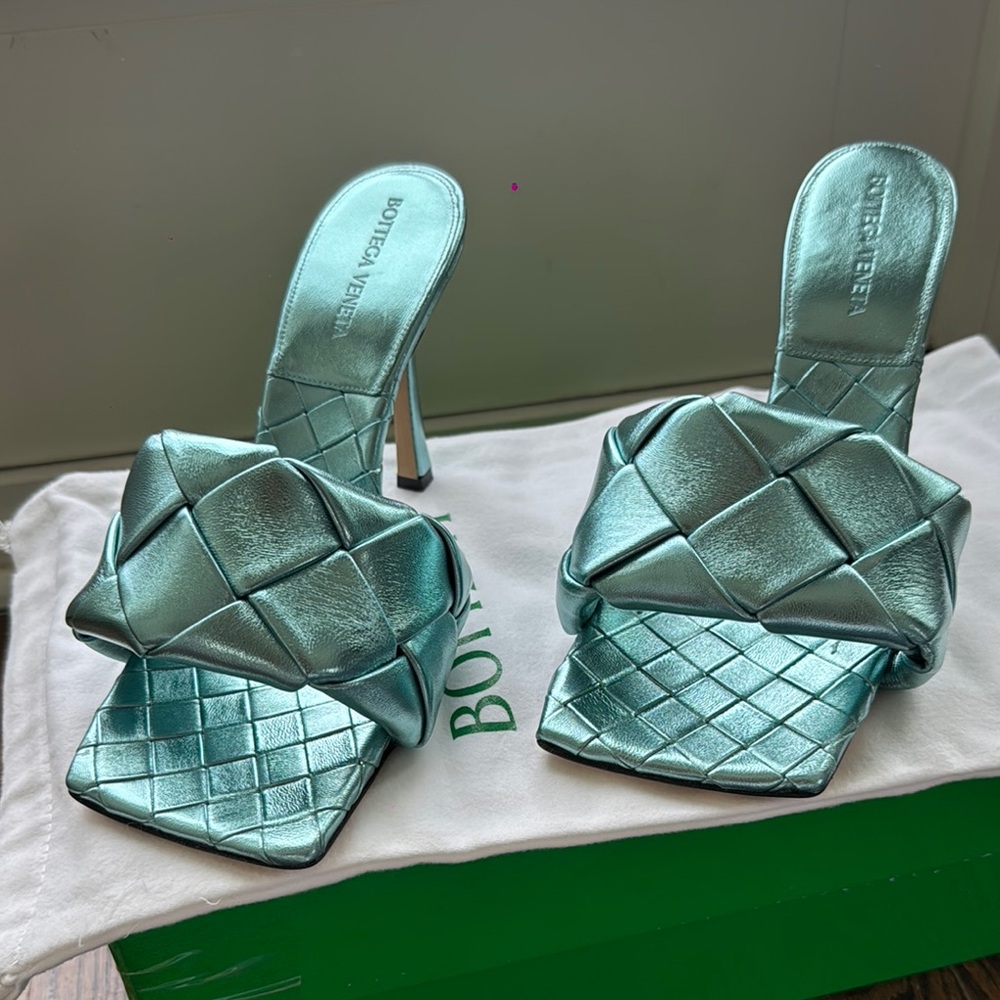 Bottega Veneta Blue Quilted Heels